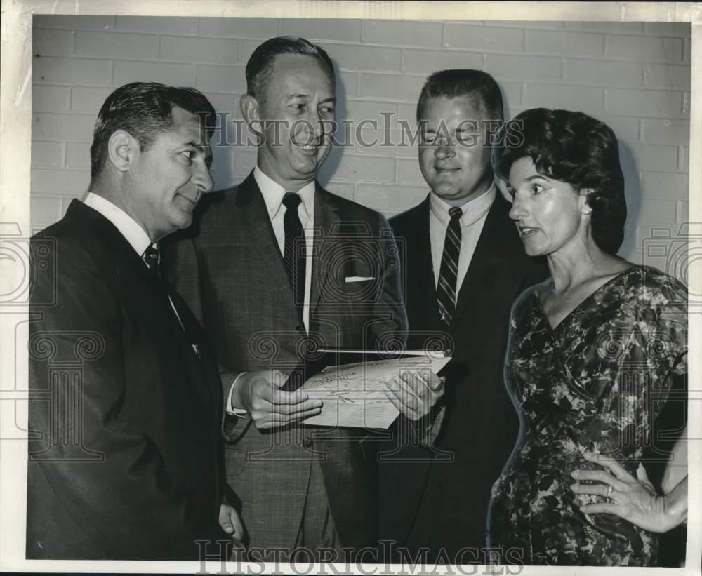 1967 Press Photo New Officers of the Crescent City Coin Club - noo48772