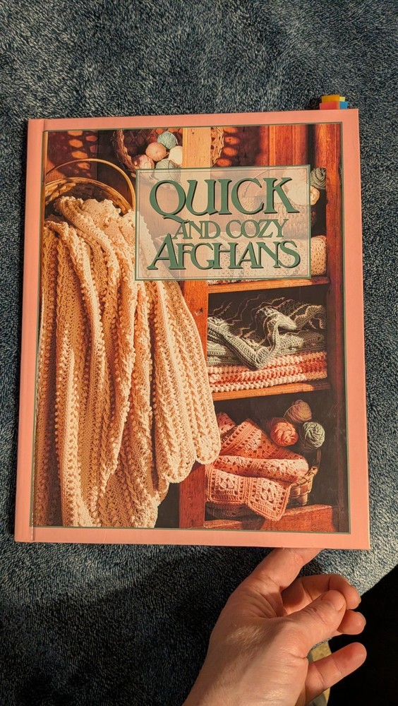 Quick and Cozy Afghans by Oxmoor House Staff (Hardcover) Great Condition
