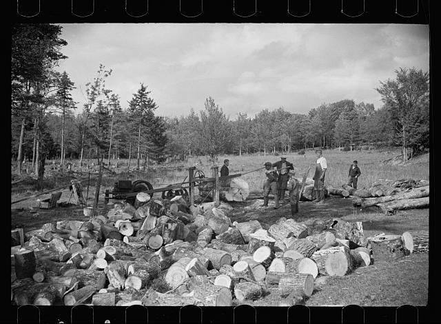 Photo:North Hyde Park Vermont 1936 Portable Sawmill Logging Crew