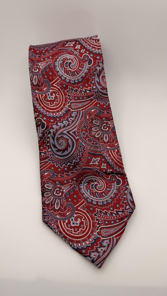 Burma Bibas 100% Silk Tie Red Paisley  58x3 1/2 T293
