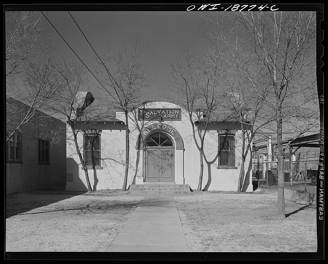 Photo:Albuquerque New Mexico 1943 Salvation Army Welcome Building