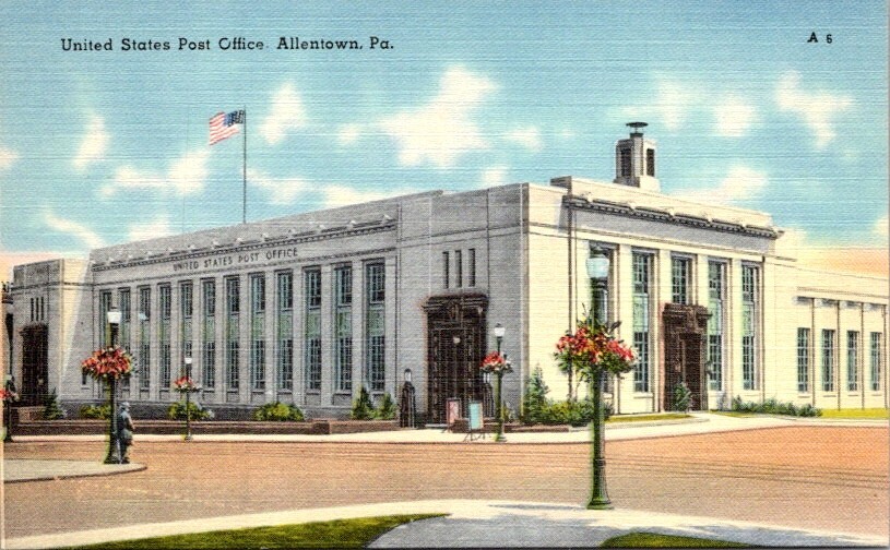 Allentown Pennsylvania Post Office with Flag Vintage Postcard              18600