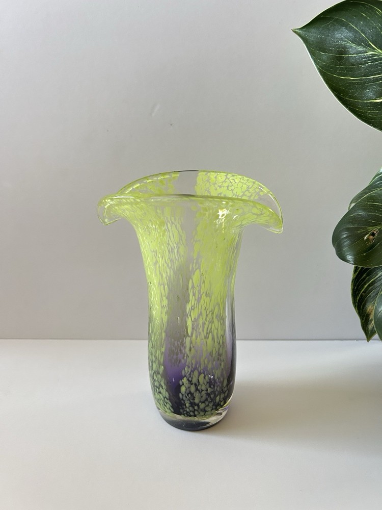 Vintage Teleflora Hand blown Art Glass Vase with Petal Rim Green Cobalt Blue 8