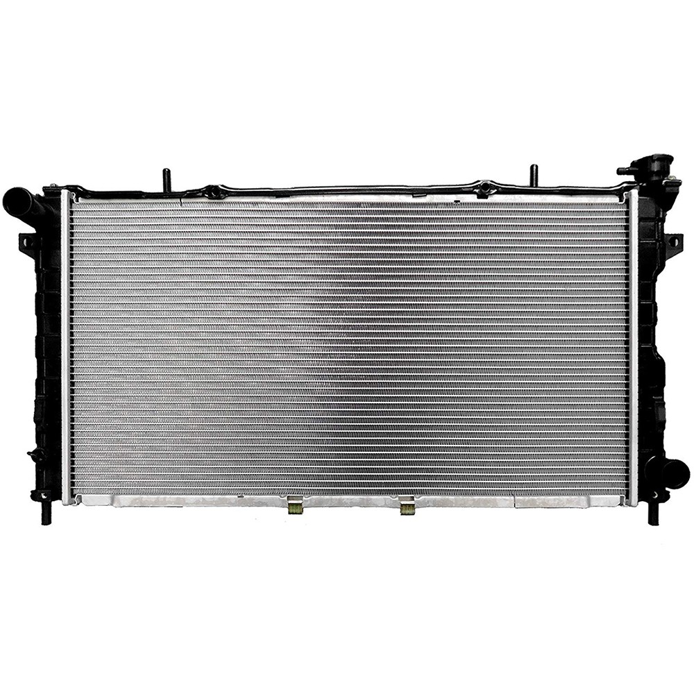 Radiator For 2001-04 Dodge Grand Caravan Chrysler Town & Country 3.3L 3.8L
