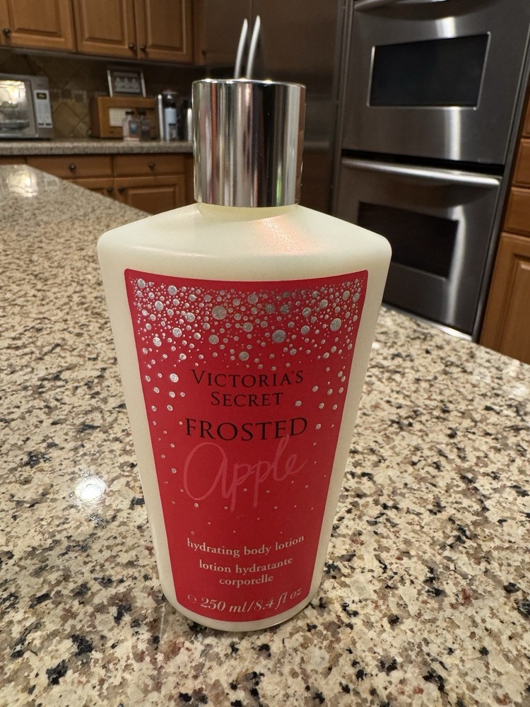 Victoria’s Secret Frosted Apple Hydrating Body Lotion. 250ml/ 8.4 Fl OZ