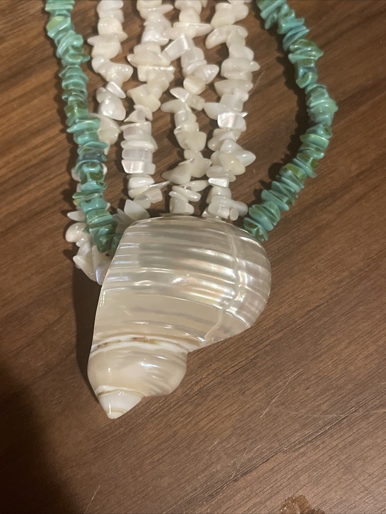 Necklace Vintage White Mother Of Pearl Tumbled puka Shell Chip 18”