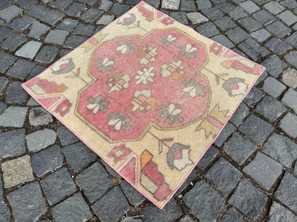 Turkish rug, Vintage rug, Handmade rug, Area rug, Wool rug, Carpet 2,5 x 2,5 ft