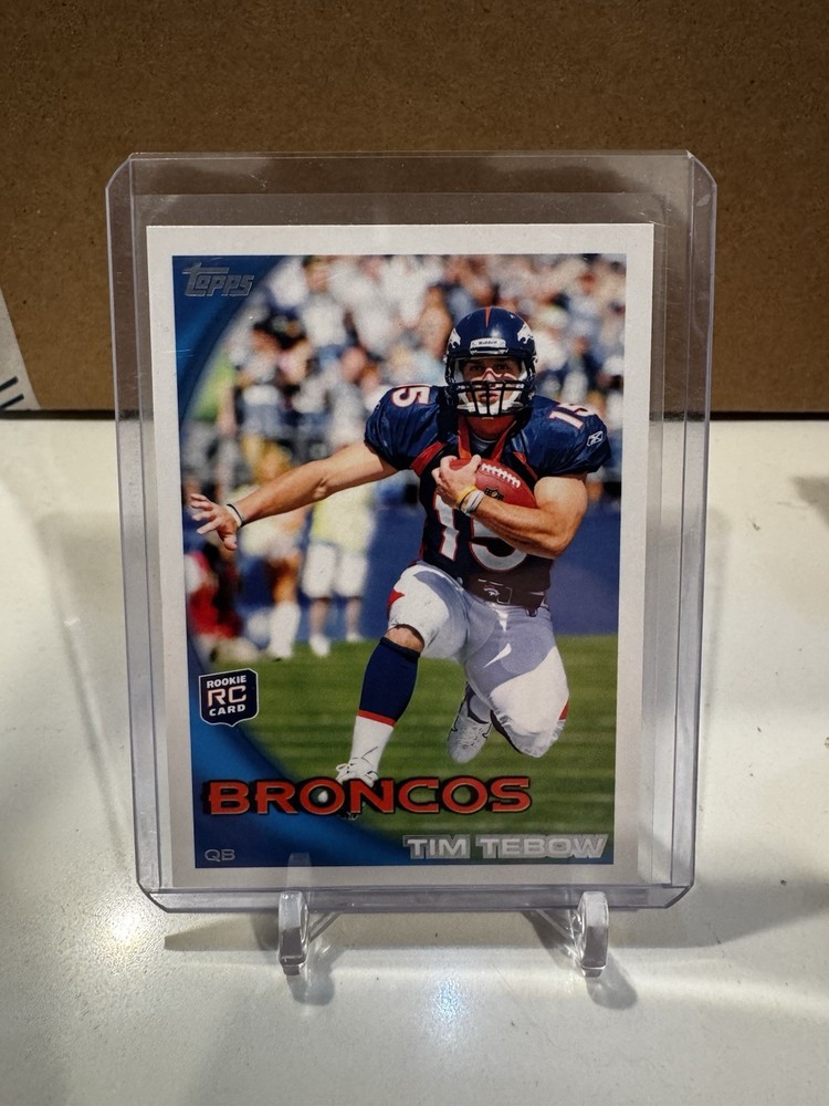 2010 Topps - Tim Tebow #440 Running Ball (RC)