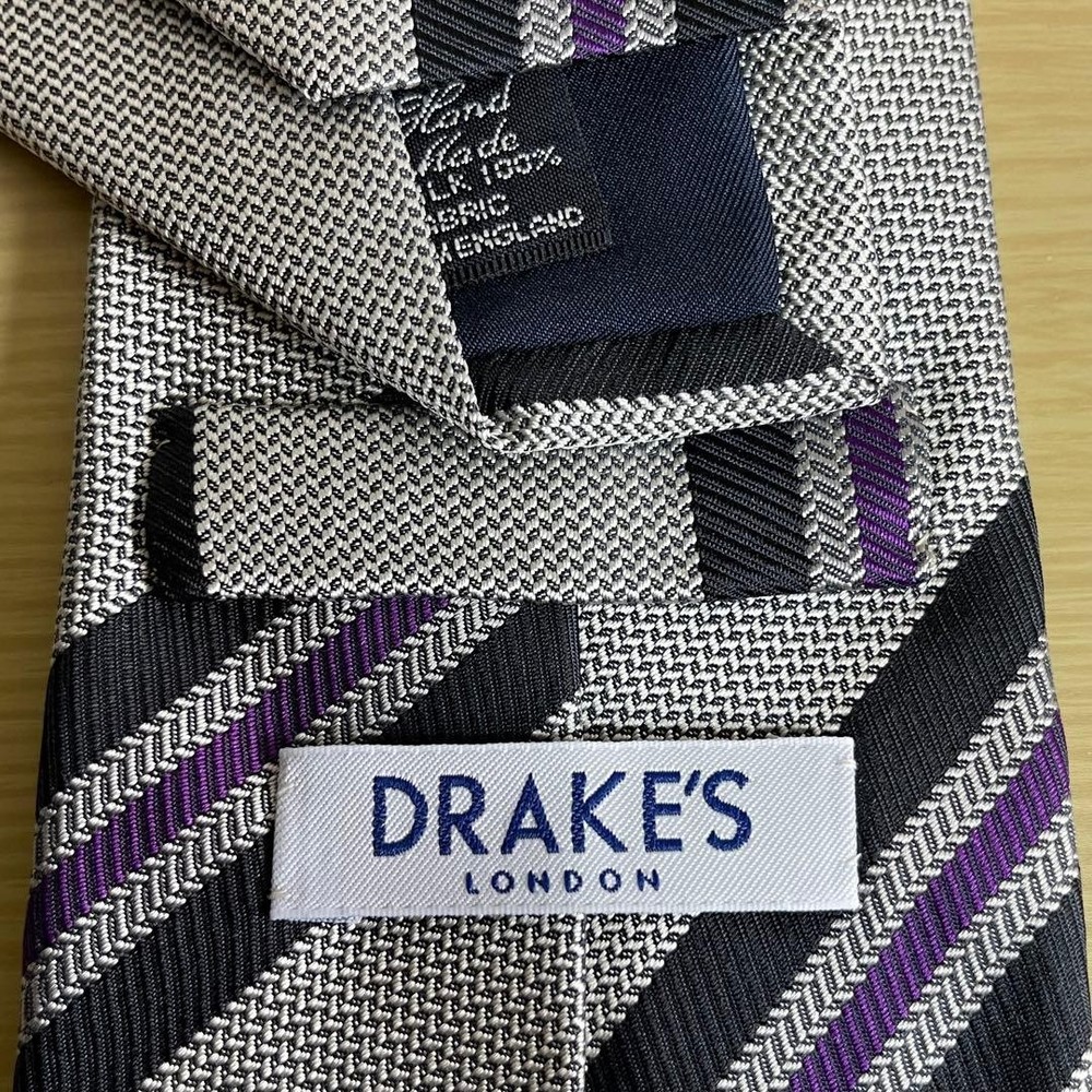 Drake's Necktie Tie All over Striped pattern Silver Black Purple 100% Silk