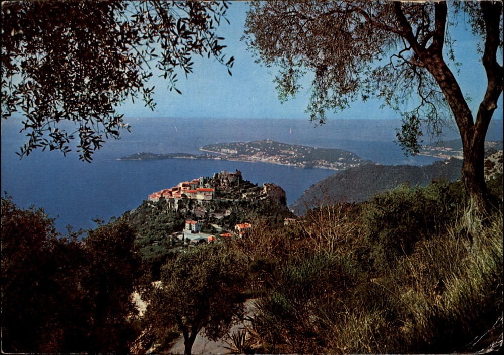 Eze Village France view vintage postcard p691