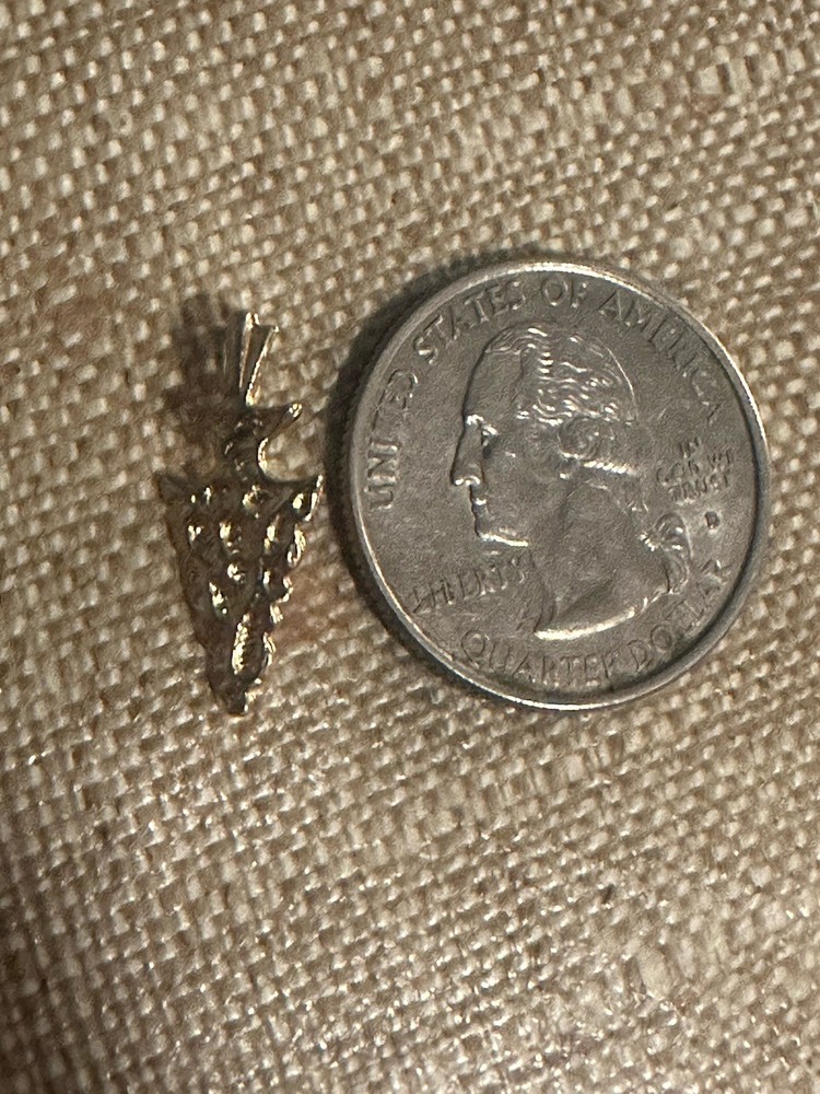 Vintage Small Arrowhead 14K Pendant Necklace