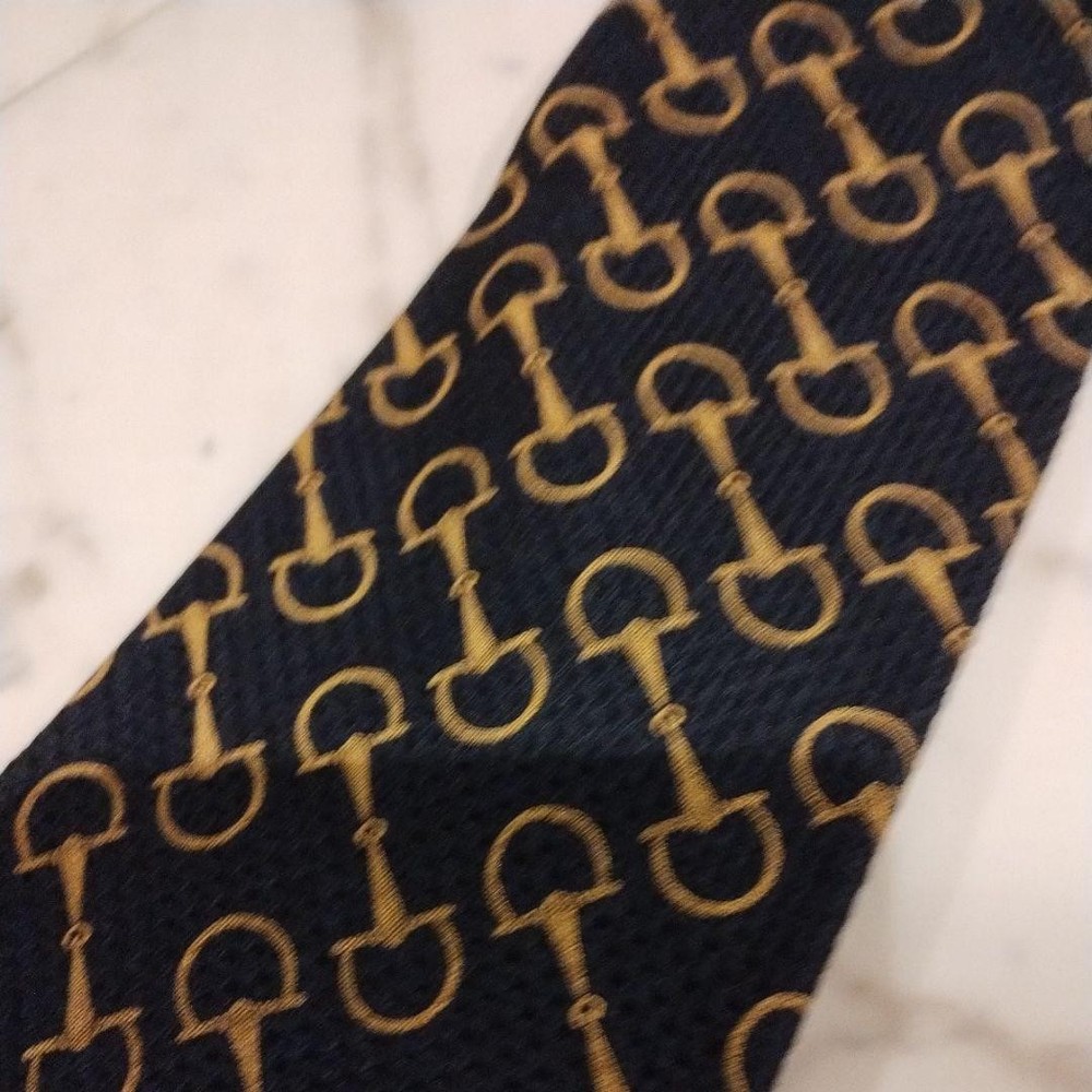 GUCCI Necktie Tie Navy All over horse bit pattern 100% Silk Made in Italy Used