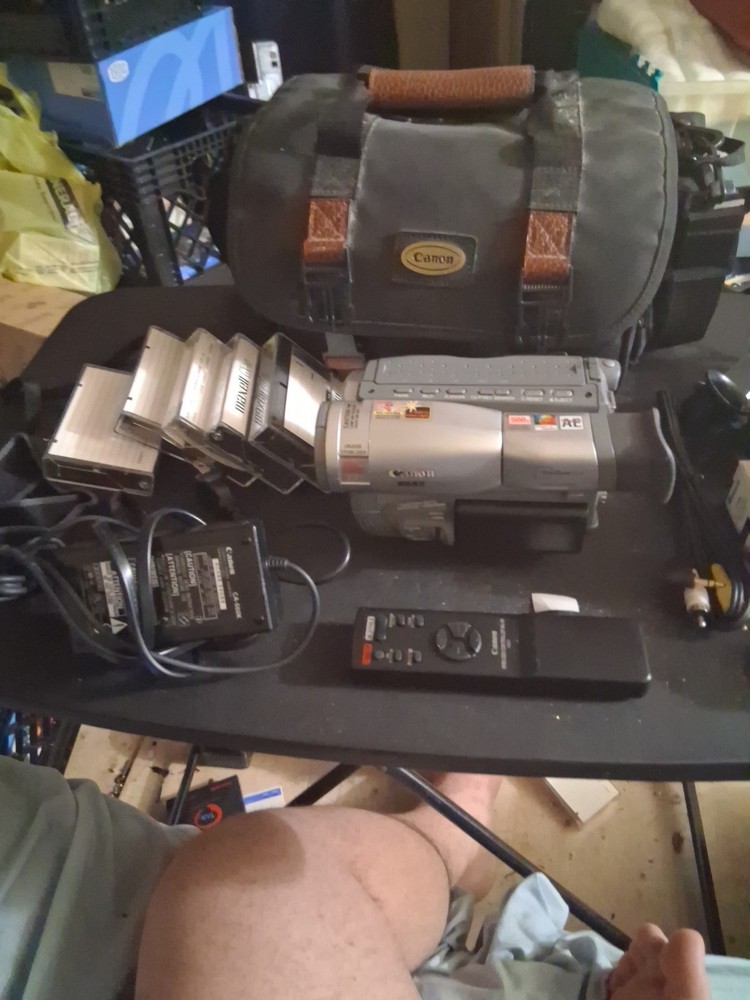 Canon ES55 ES55A 8mm Video8 Camcorder Camera Hi8 Video Transfer Bundle Works