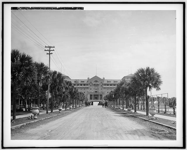 Photo:Daytona Beach Fla Hotel Clarendon Ocean Boulevard 1910s Palm Trees