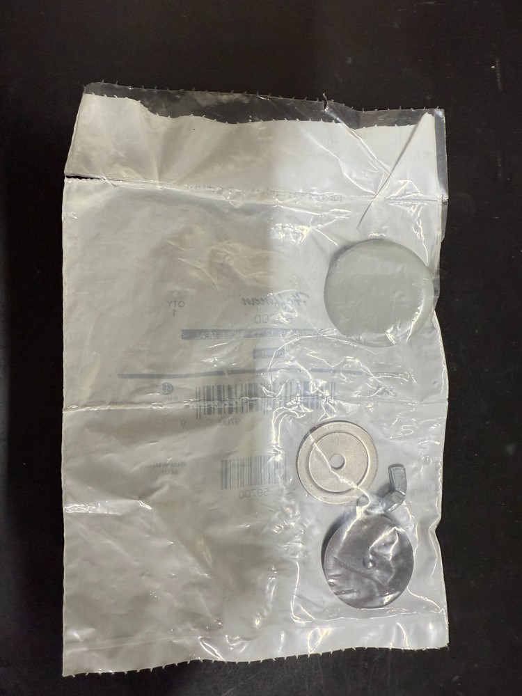 Hoffman AS050 Steel Gray Hole Seal for 1/2