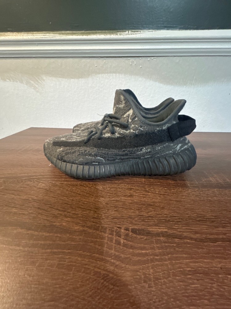 Size 8.5 - adidas Yeezy Boost 350 V2 Low MX Rock