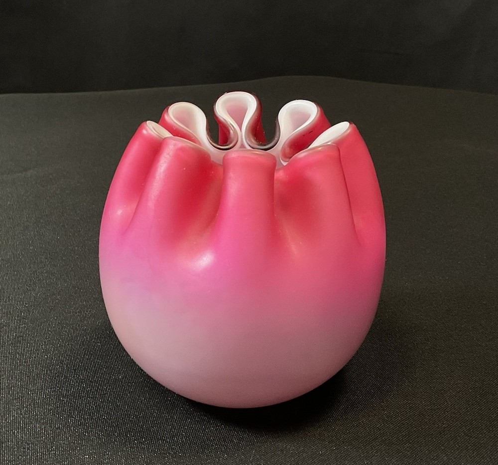 Vintage Satin Art Glass Pink White Cased Crimped Edge Rose Bowl 3.5