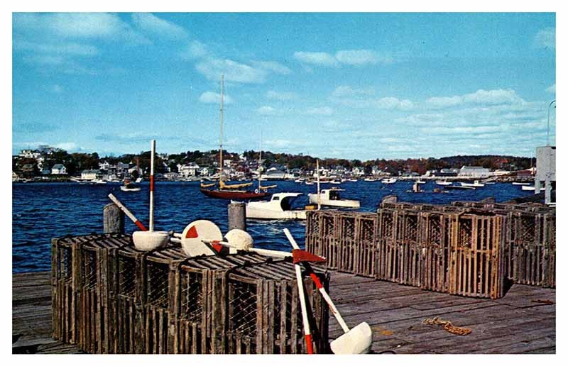 Postcard BOATS SCENE Boothbay Harbor Maine ME m/09 AT0437