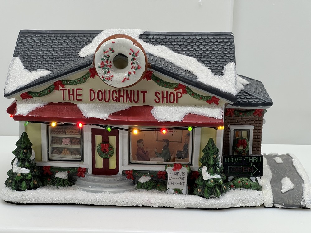 St Nicholas Square The Donut Shop 2011 Mint Condition with A/C Adapter