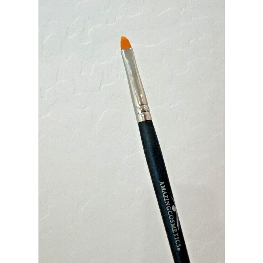 1-PC AMAZING COSMETICS CONCEALER BRUSH, NEW
