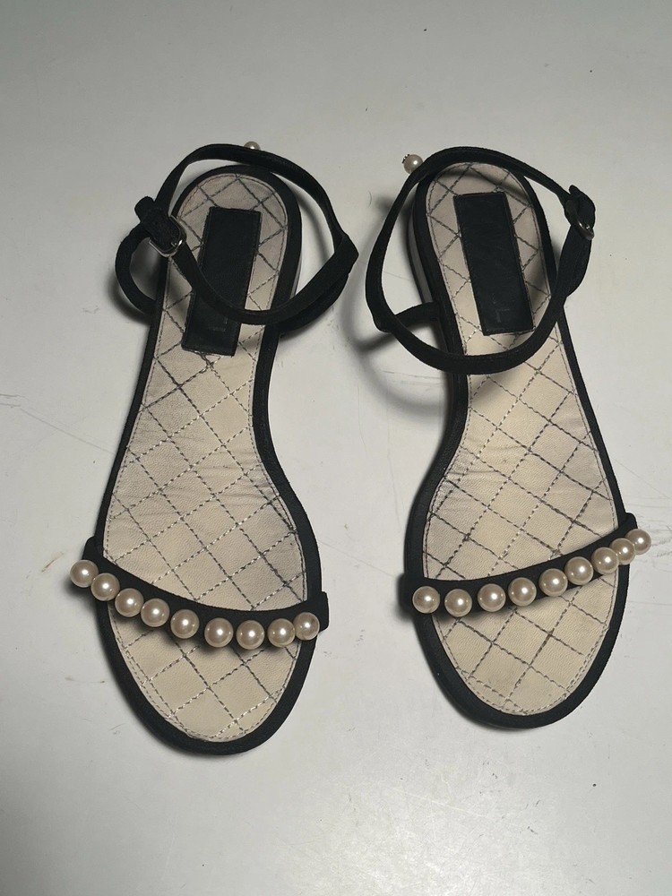 Chanel Pearl Sandals Size 37 US 6.5 7 Black