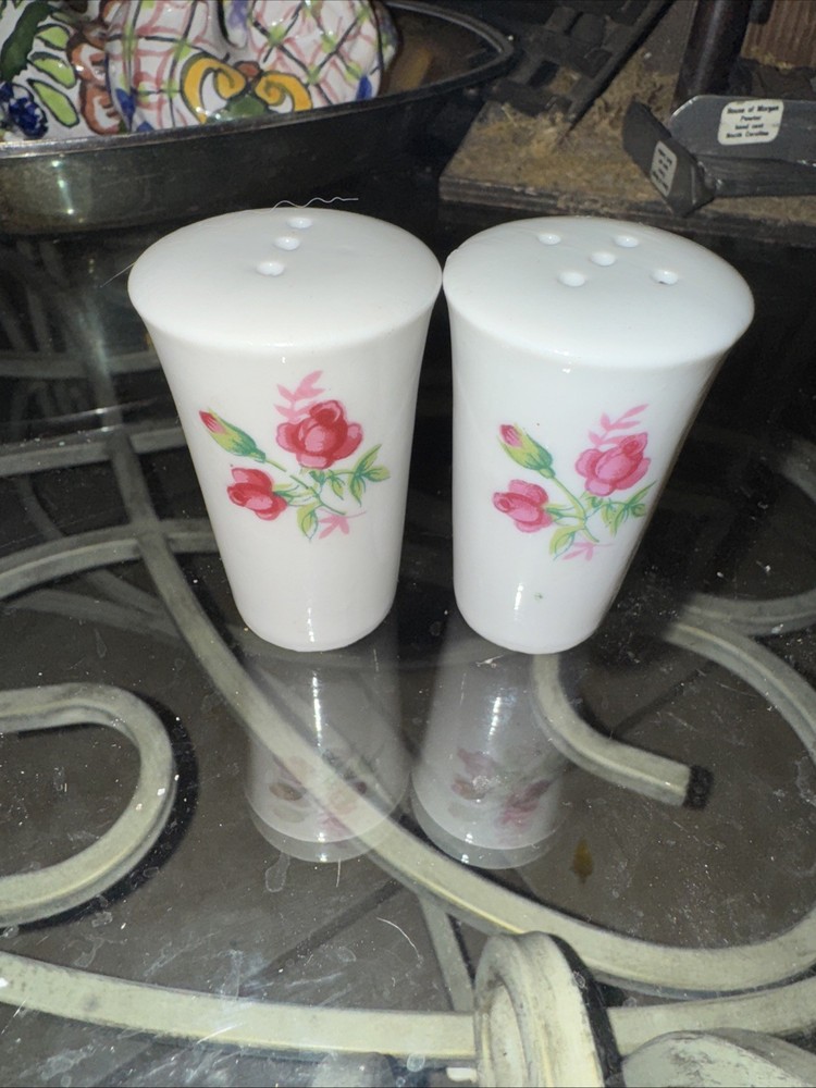 Vintage Porcelin Made in Japan Flower Salt and Pepper Shakers