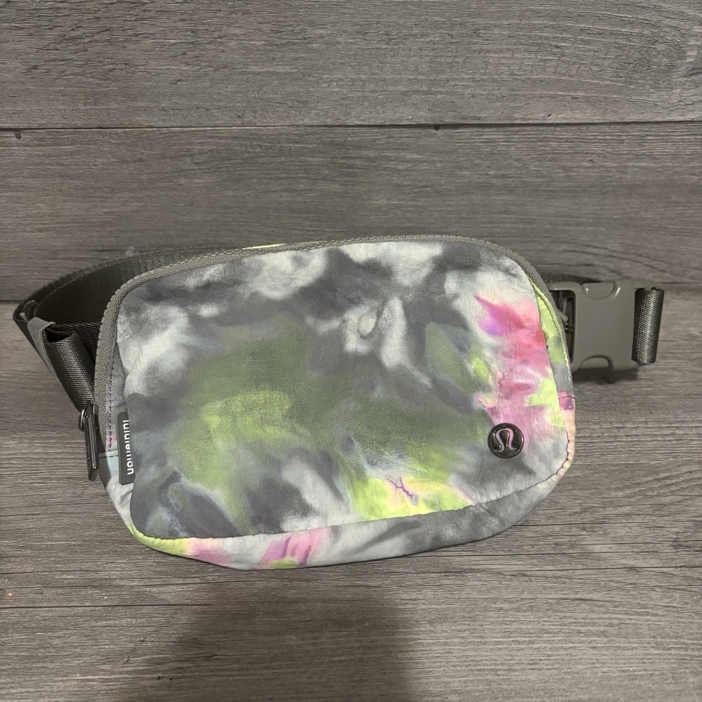 Lulemon Everywhere Belt Bag 1L Hyper Dye Multi Fanny Pack Crossbody Rare Limited Edition Color