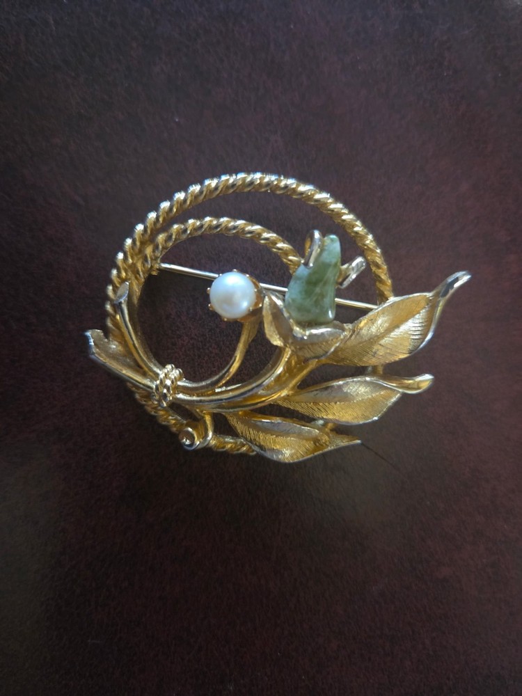 Vintage Sarah Coventry Jade Faux Pearl Gold-Tone Brooch Pin, Flowers, Signed