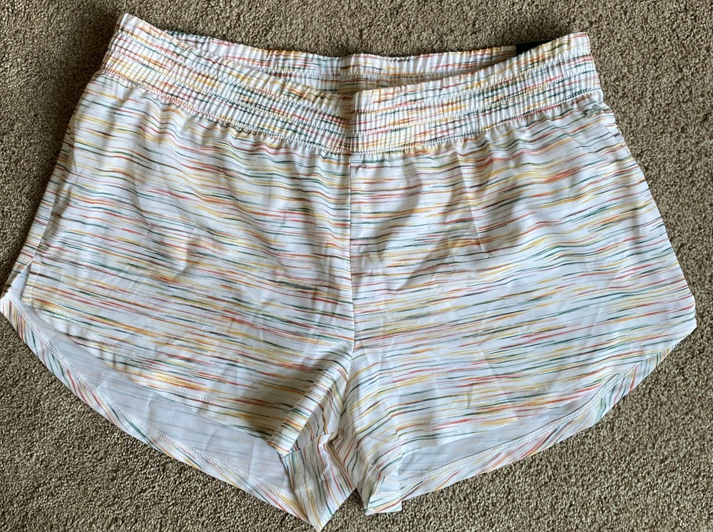 NWT DSG Shorts Women's White Spacedye 3