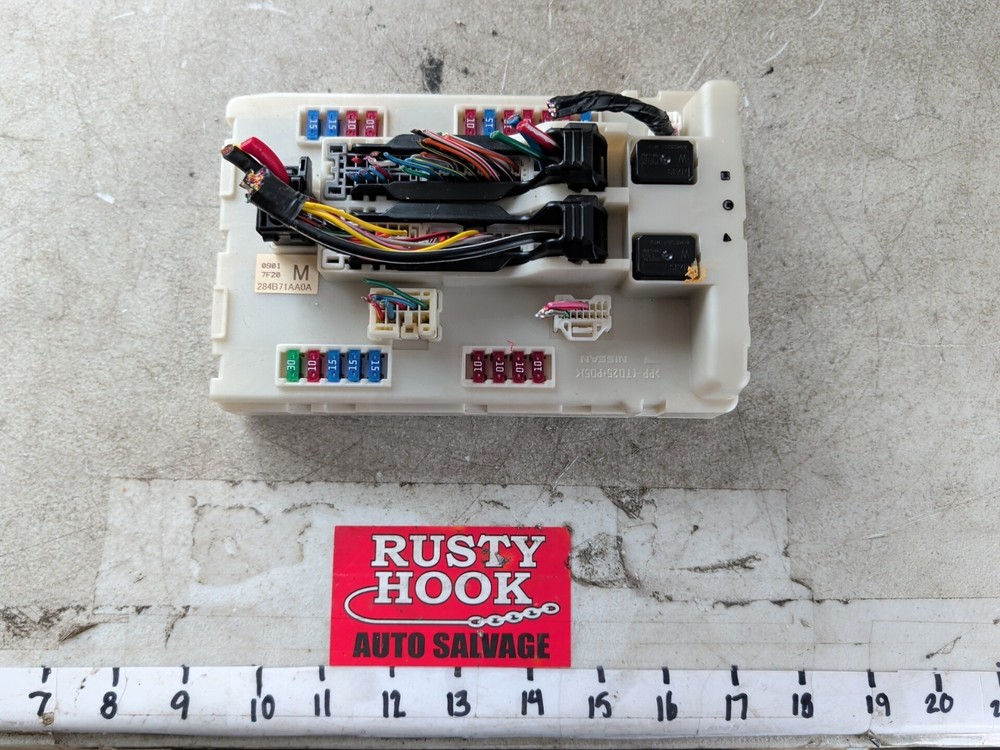 2008 Nissan Altima Cabin Fuse Box / Power Module 284B71AA0A