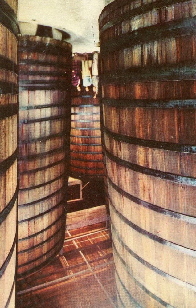 Redwood Storage Tanks, Italian Swiss Colony Winery, Asti, California --POSTCARD