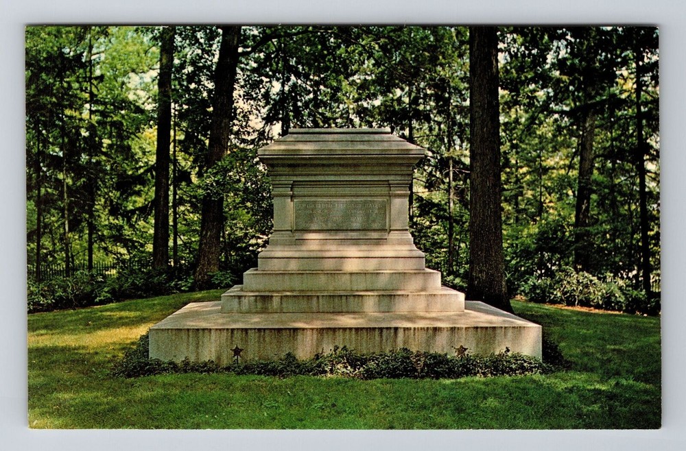 Fremont OH-Ohio, Rutherford B Hayes Tomb, Vintage Postcard