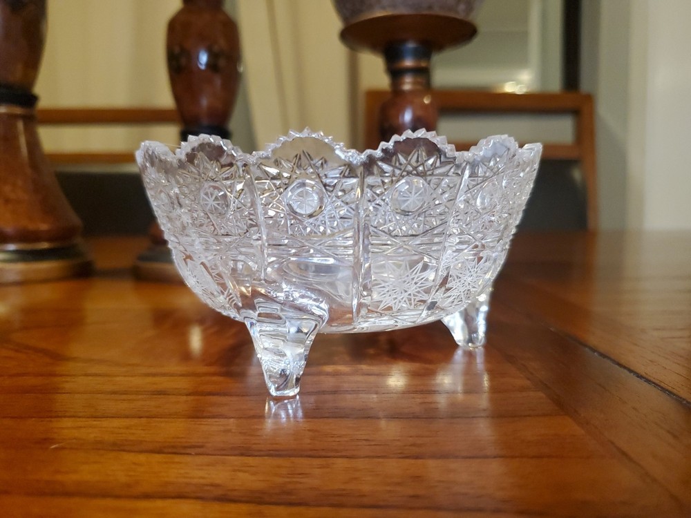 CUT GLASS LEAD CRYSTAL STAR CUT SAWTOOTH FOOTED BOWL  Original Box Vintage