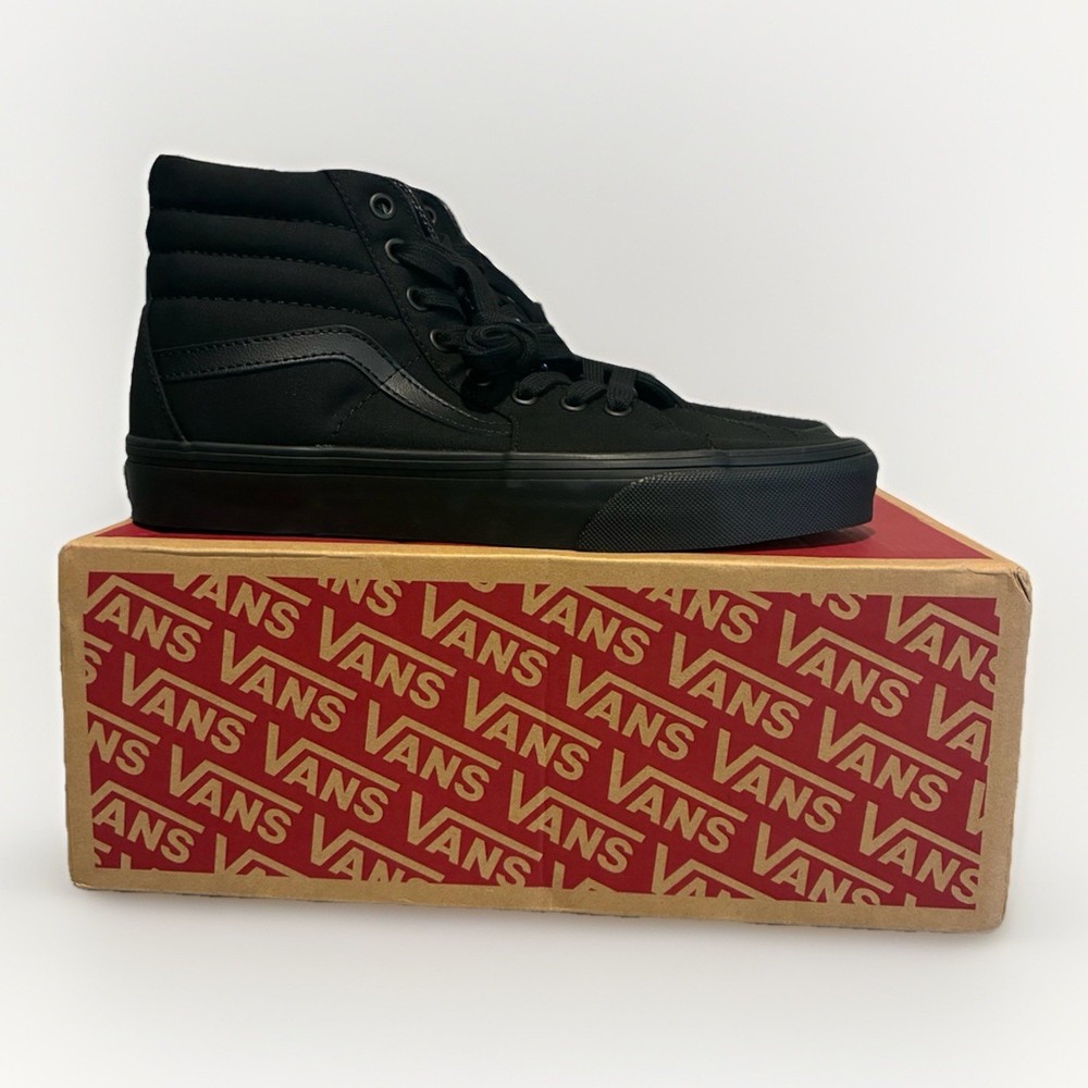 Vans Sk8-Hi All Black Men’s 7.5 / Women’s 9 High Top Sneakers With Box