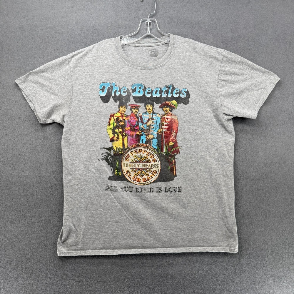 The Beatles T-Shirt Mens XL Gray Sgt Peppers Club Band Lonely Hearts Graphic Tee