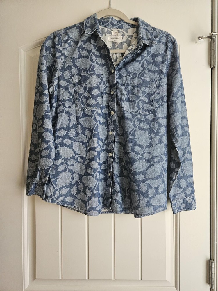 LOFT The Softened Medium Blue Floral Button-Up Shirt Sz M Grandmacore casual