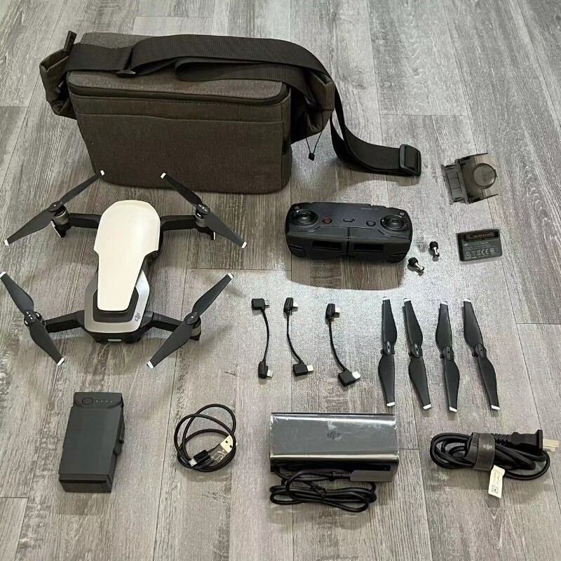 DJI Mavic Air 3-Axis Gimbal 4K Camera Drone 21 Minute Flight Time 98% NEW USA