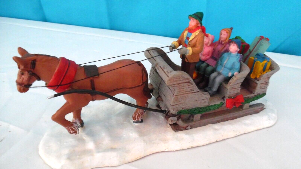 Lemax Retired 2011 Christmas Village Sleigh Ride Table Accent 13912-image