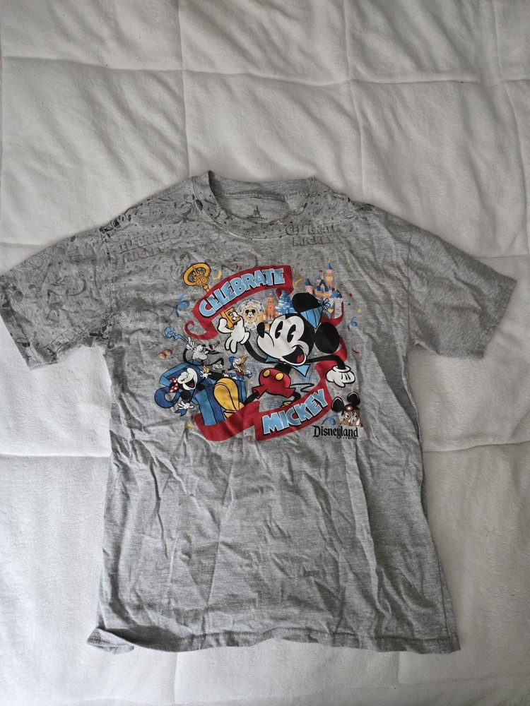 Disneyland Resort Celebrate Mickey Mouse Graphic T-Shirt XL Gray Disney Parks