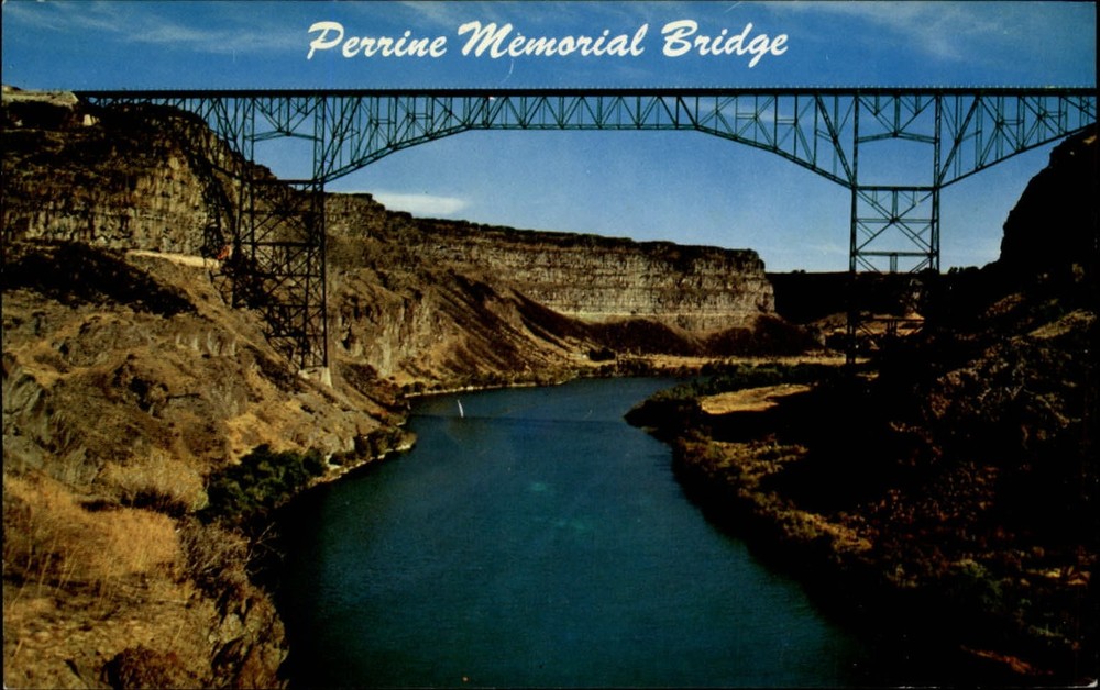 Perrine Memorial Bridge Twin Falls Idaho vintage postcard s795