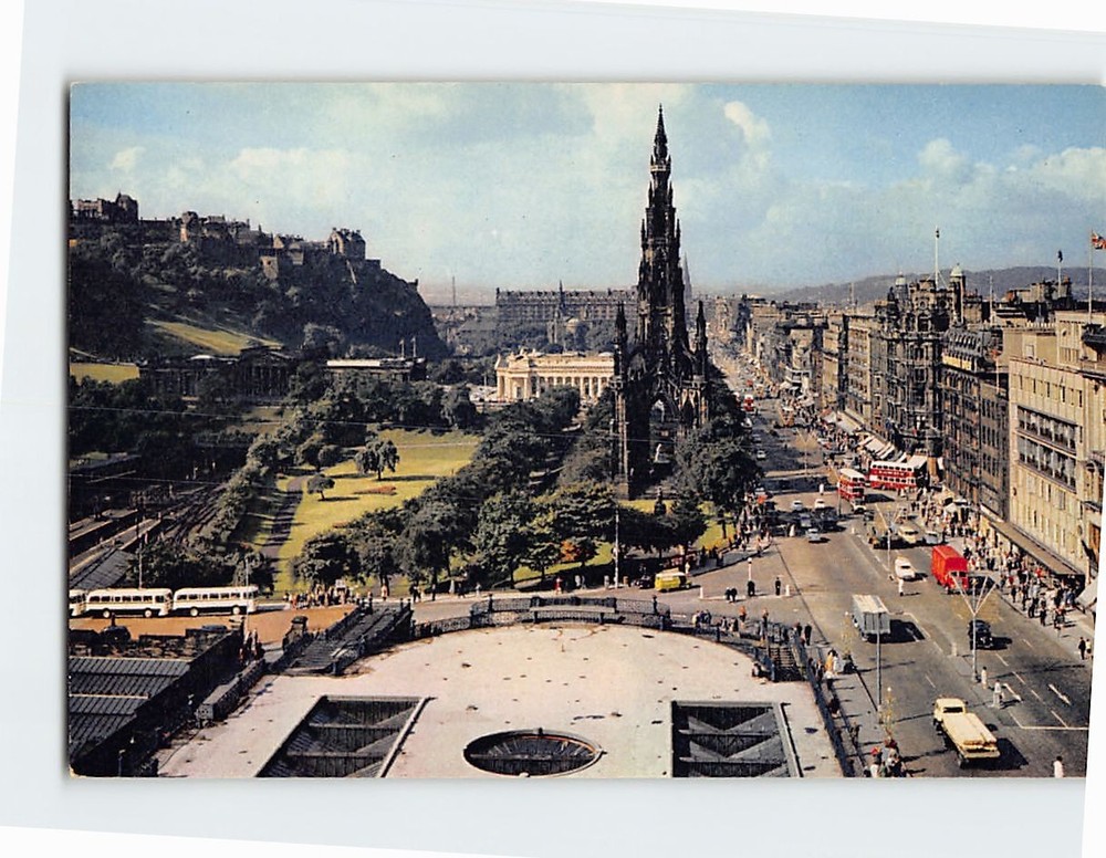 Postcard Princes Street & Castle Edinburgh Scotland