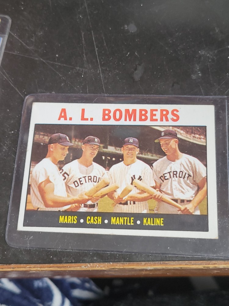 1964 Topps # 332 A.L. Bombers Mantle Maris Kaline Cash Baseball Card No Creases