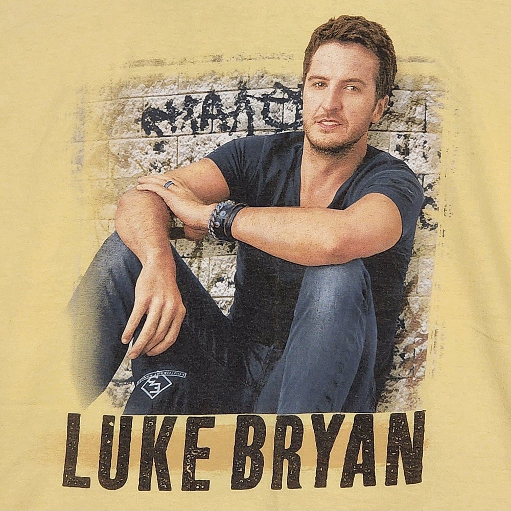 Luke Bryan 2013 Crash My Party Concert Tour Yellow Graphic T-Shirt Size XL