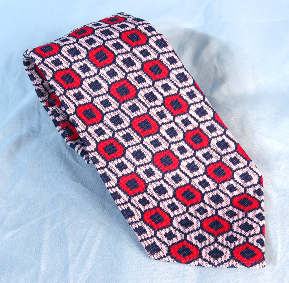 VINTAGE Men's Wide Neck Tie RED NAVY BLUE GEO PRINT Double Knit Polyester RETRO!
