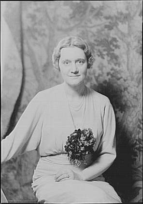 Photo:Mrs F.L. Babbott 1936 portrait photograph