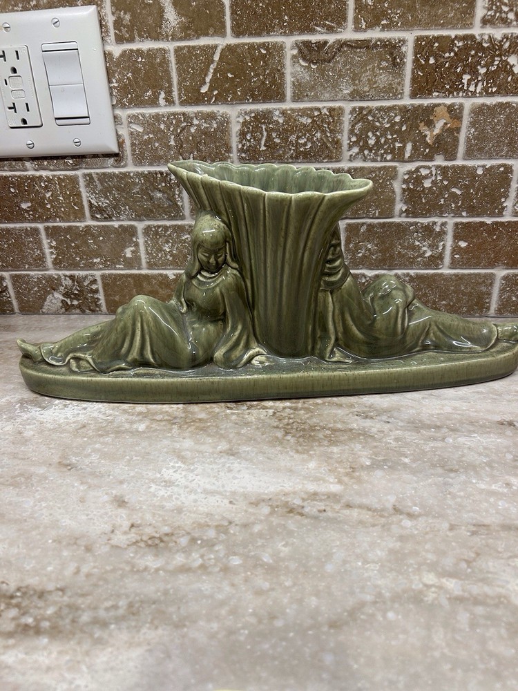 Red Wing Nymphs Vase