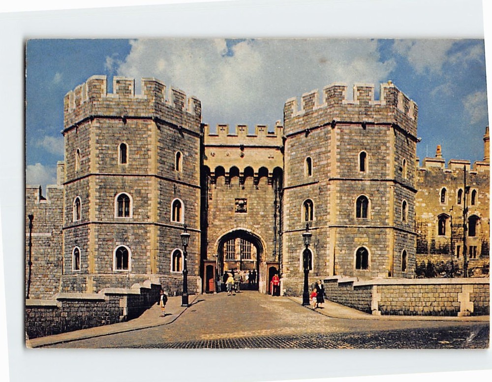 Postcard Henry VIII Gateway at Windsor Castle in Berkshire England