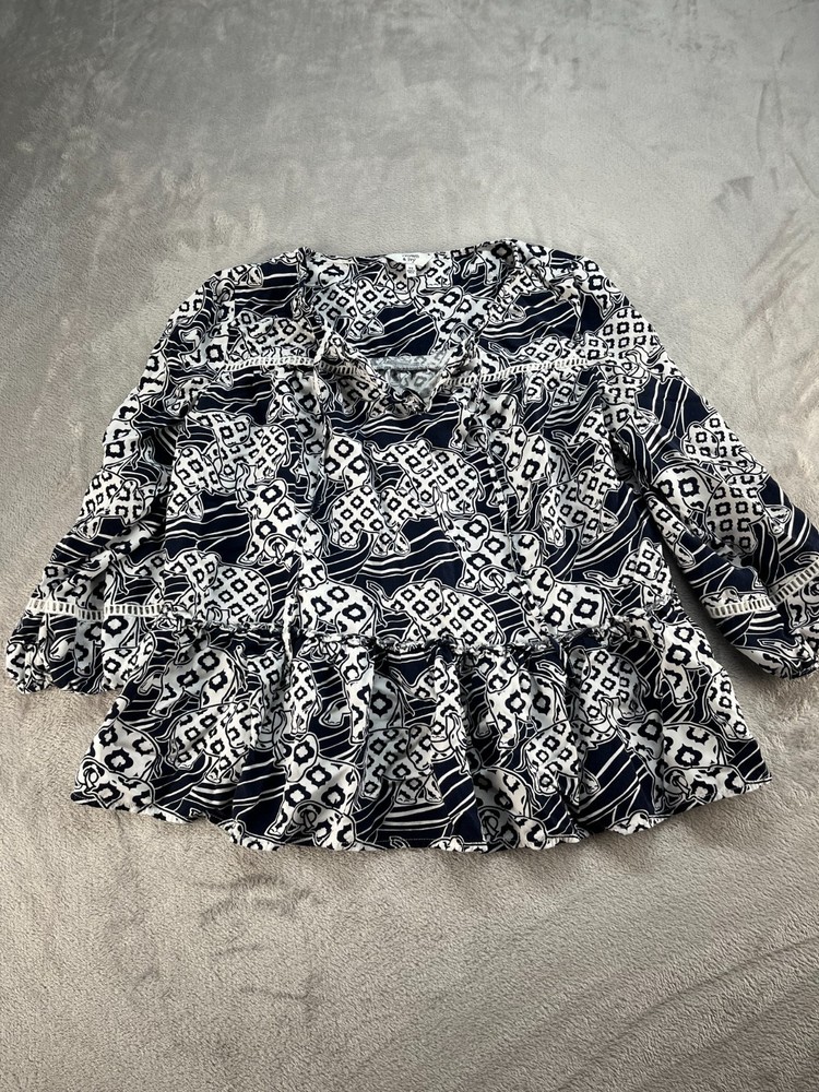 Crown & Ivy Blouse Womens X-Small Black/White Elephant Boho V-Neck 3/4 Sleeve
