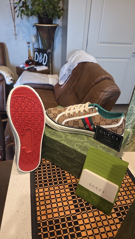 Gucci Tennis 1977 UNISEX Size EU 37 USE CONVERSON CHART FOR US SIZES