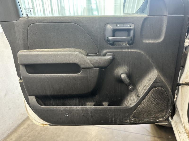 SILVRDO15 2014 Front Door Trim Panel 1000642